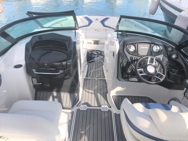 2014 MONTEREY 214 SS