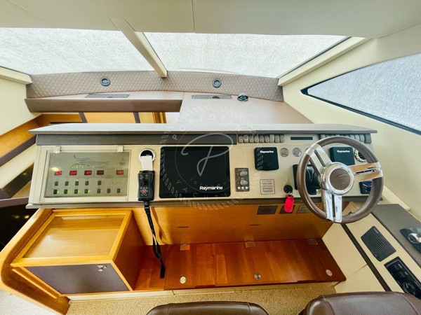 2009 FAIRLINE PHANTOM 48