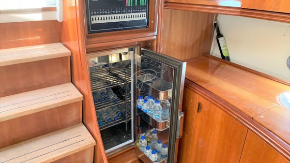 2002 PERSHING 45