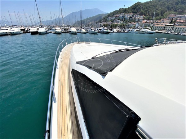 2006 SUNSEEKER PREDATOR 82