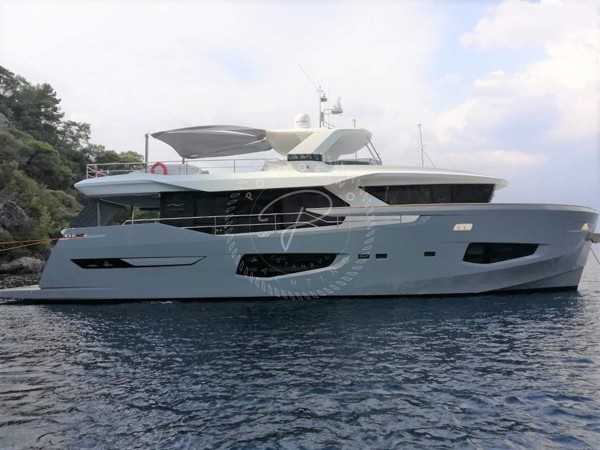 2018 NUMARINE 26 XP