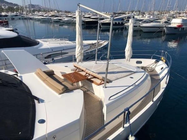2013 PRINCESS V72