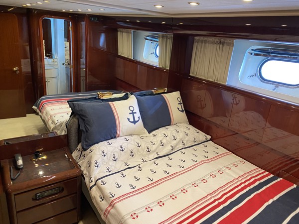 2000 FALCON 86