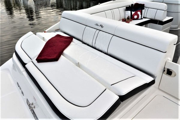 2015 SEA RAY 270 SUNDECK