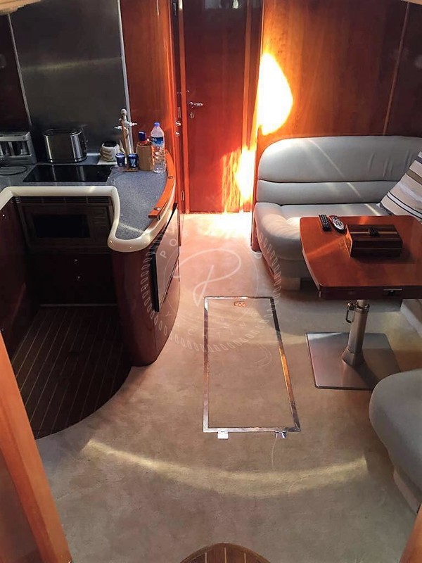 2006 FAIRLINE TARGA 52