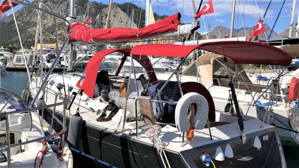 2005 BENETEAU FIRST 40.7