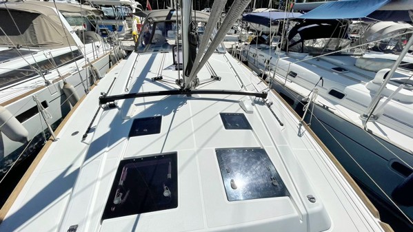 2014 BENETEAU OCEANIS 45