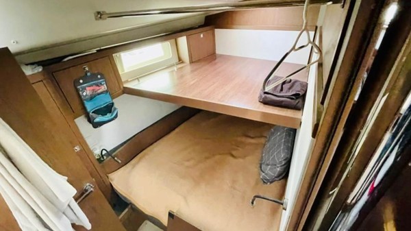 2018 BENETEAU SENSE 51 