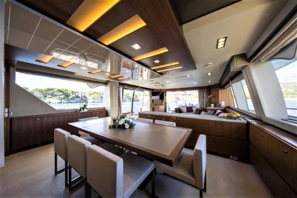 2012 | 2016 FERRETTI CUSTOMLINE 100