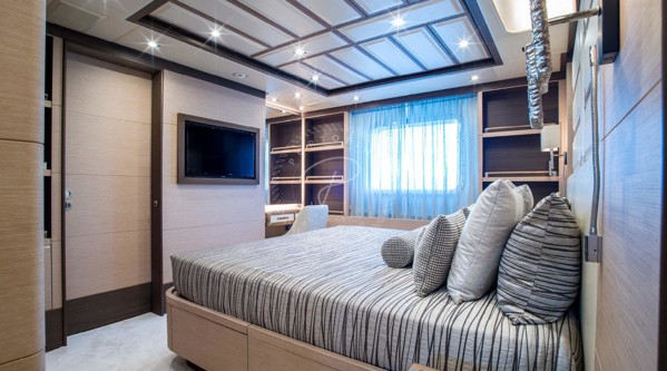 2014 BENETTI CRYSTAL 140