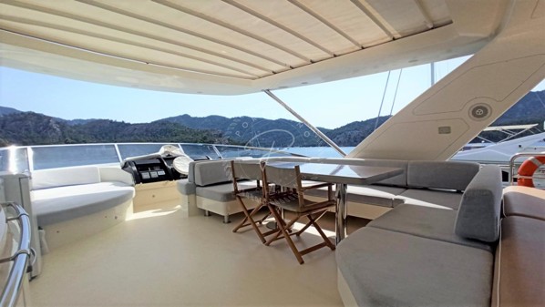 2012 AZIMUT 78 FLY