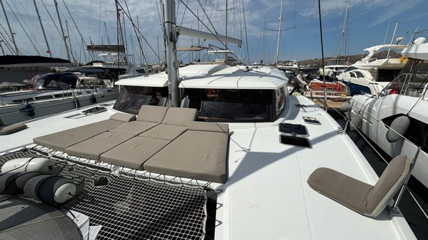 2016 FOUNTAINE PAJOT HELIA 44