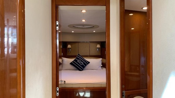 2007 PRINCESS 21M