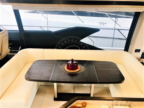2017 AZIMUT 66 FLY