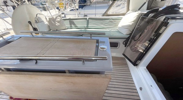 2014 BENETEAU OCEANIS 45
