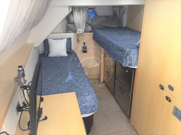 2016 SUNSEEKER 75 YACHT