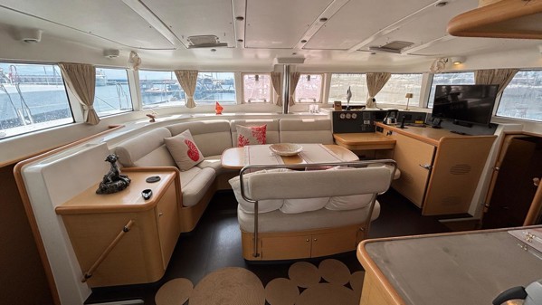 2008 LAGOON 440