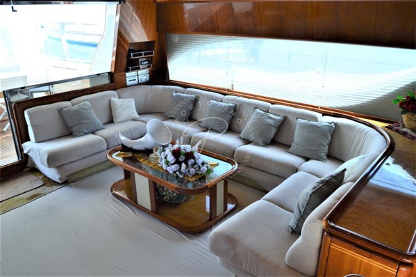 2001 FERRETTI YACHTS 80