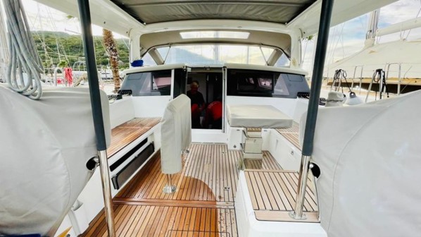 2018 BENETEAU SENSE 51 