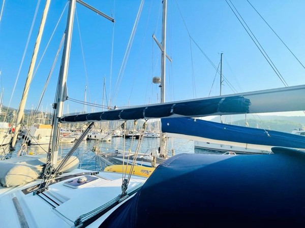 2010 BENETEAU OCEANIS 40 