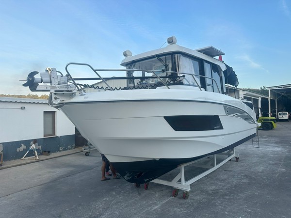 2020 BENETEAU BARRACUDA 9