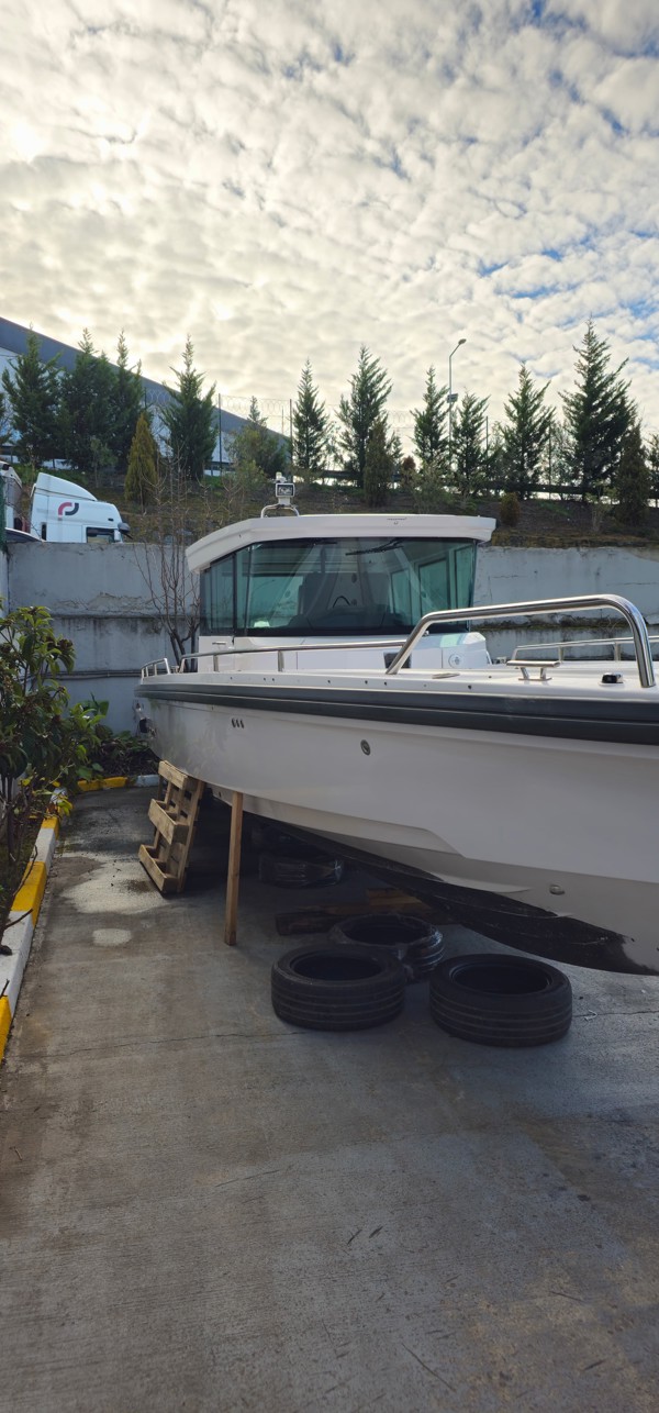 2021 AXOPAR 28 CABIN