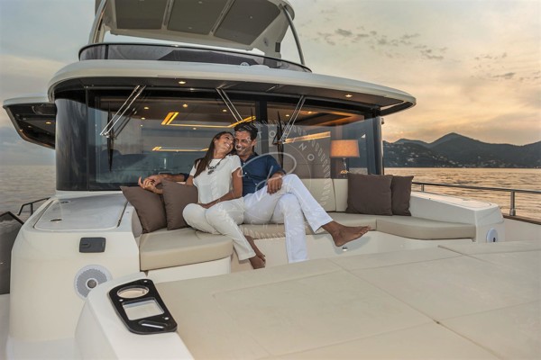 2017 ABSOLUTE NAVETTA 58