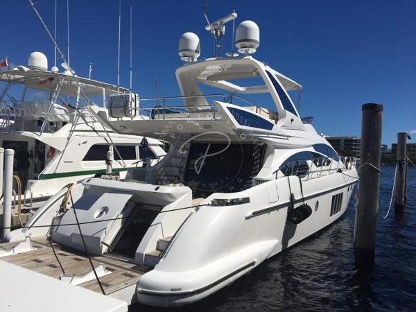 2016 AZIMUT 64 FLY