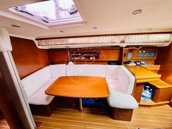 2008 GRAND SOLEIL 37