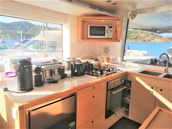 2013 LAGOON 560