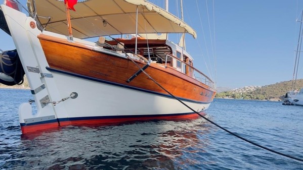 2011 TIRHANDIL CUSTOM 20 M WOODEN