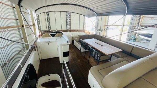 2012 PRINCESS 64