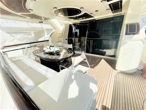 2003/2020 FERRETTI YACHTS 680