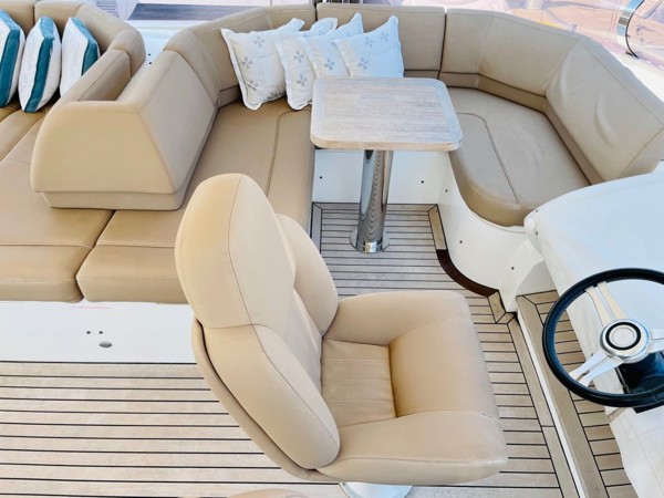 2010 PRINCESS 85
