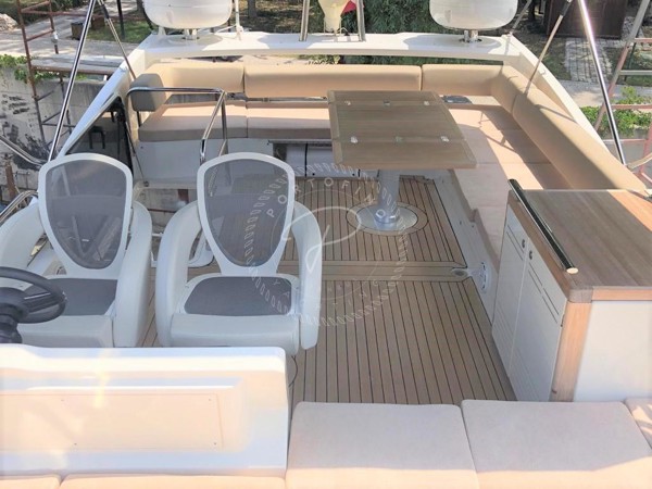 2013 ABSOLUTE 55 FLY