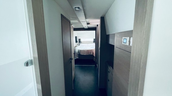2023 FOUNTAINE PAJOT ASTREA 42 
