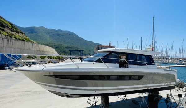 2014 JEANNEAU NC 11