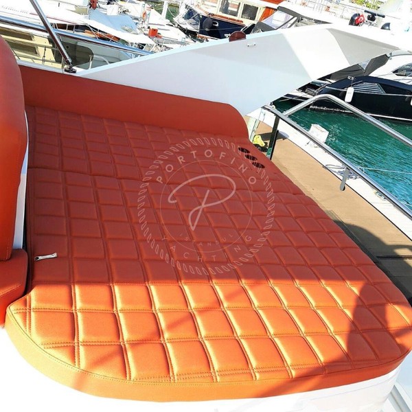 2010 PRINCESS 54