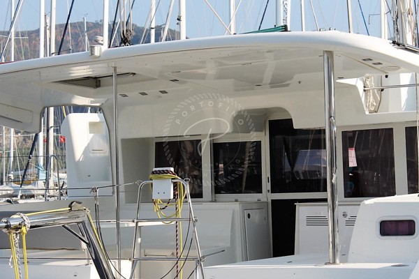 2011 LAGOON 450 F