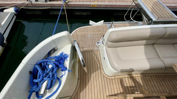 2003 AZIMUT 42 FLY