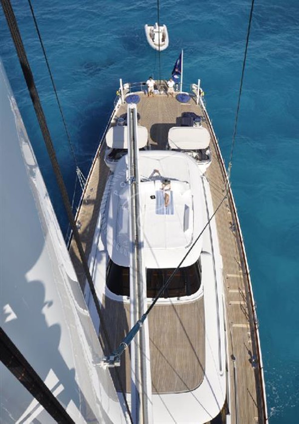 1998 | 2015 ROYAL HUISMAN 47M