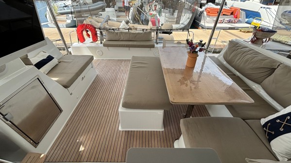 2016 FOUNTAINE PAJOT HELIA 44