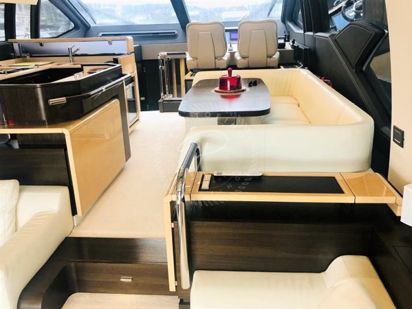 2017 AZIMUT 66 FLY