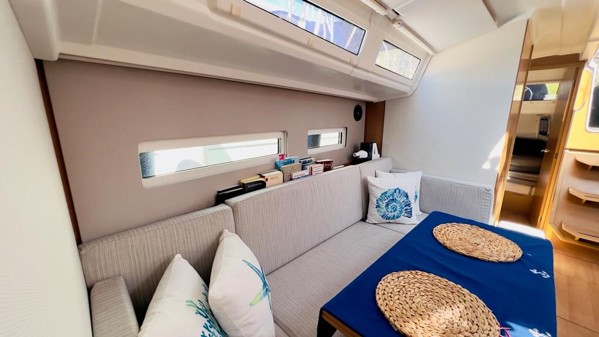 2020 JEANNEAU SUN ODYSSEY 410