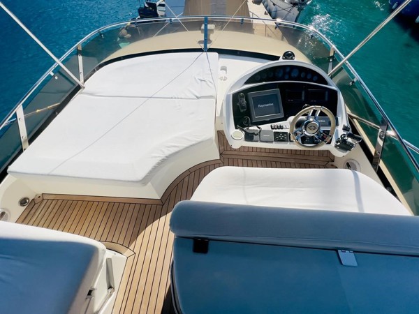 2009 SUNSEEKER MANHATTAN 60