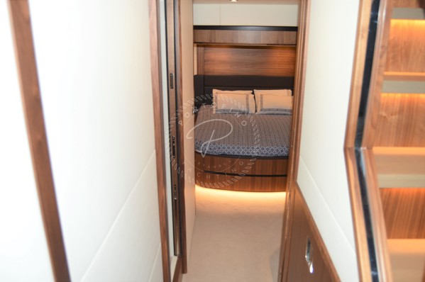 2017 ABSOLUTE NAVETTA 58