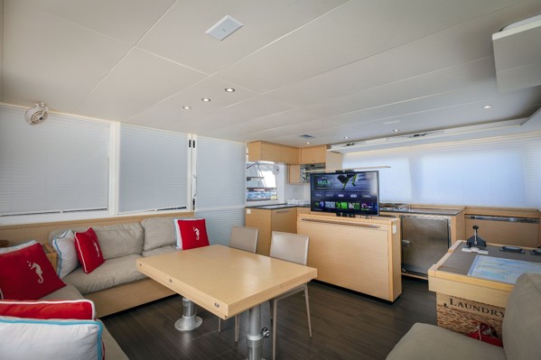 2017 LAGOON 560 