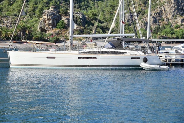 2012 JEANNEAU 53