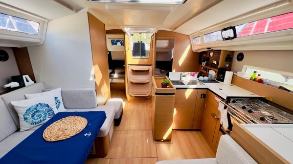 2020 JEANNEAU SUN ODYSSEY 410