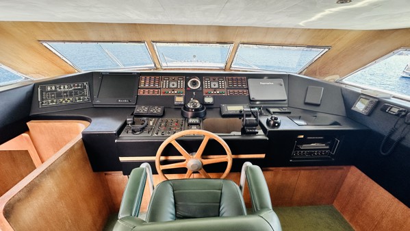 1992 CANTIERI DI PISA AKHIR 30S